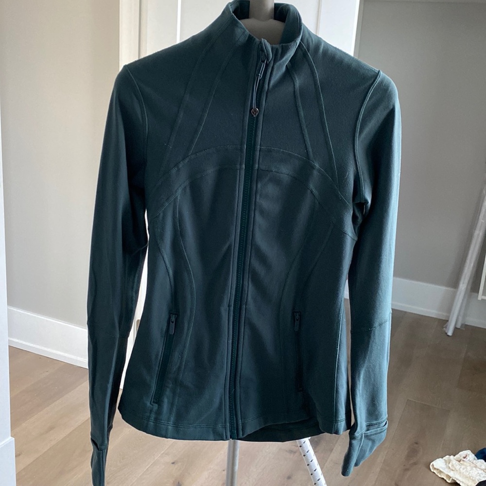 Lululemon green zip up sweatshirt